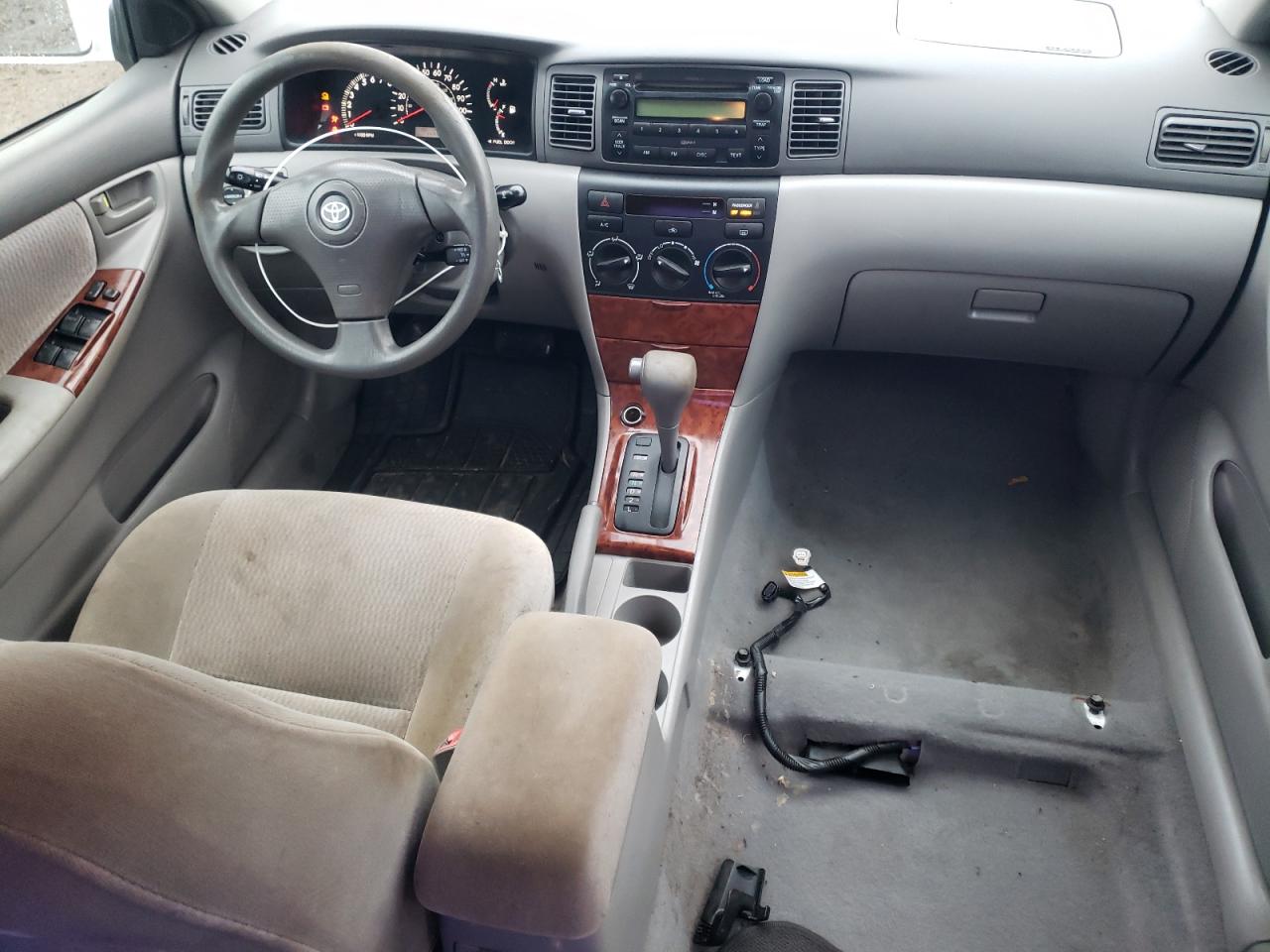2005 Toyota Corolla - Image 8