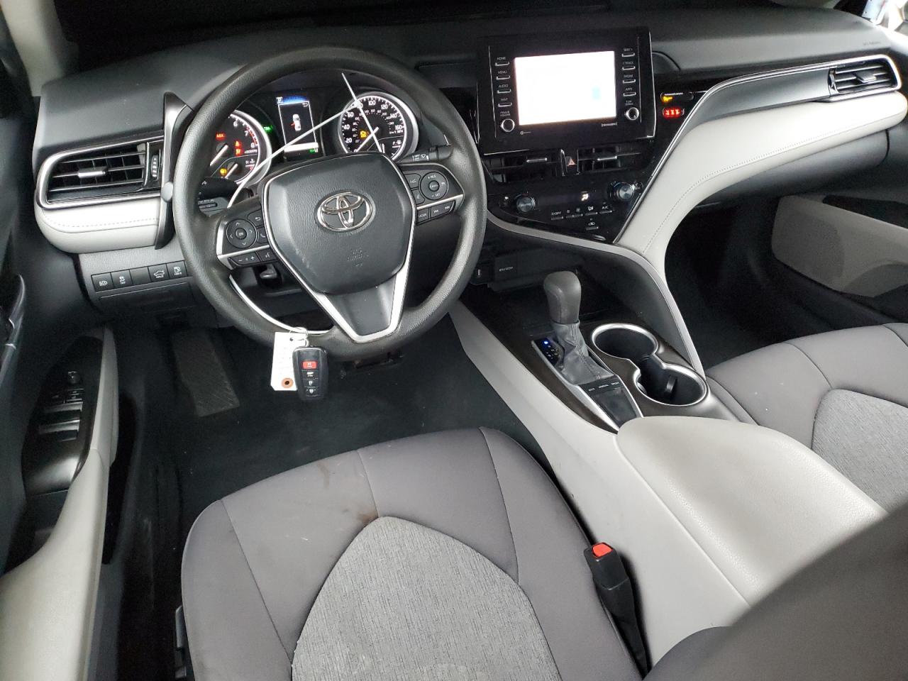 2022 Toyota Camry - Image 8