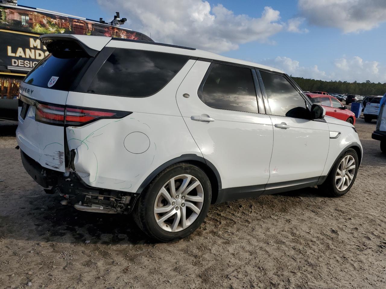 2018 Land Rover Discovery - Image 3