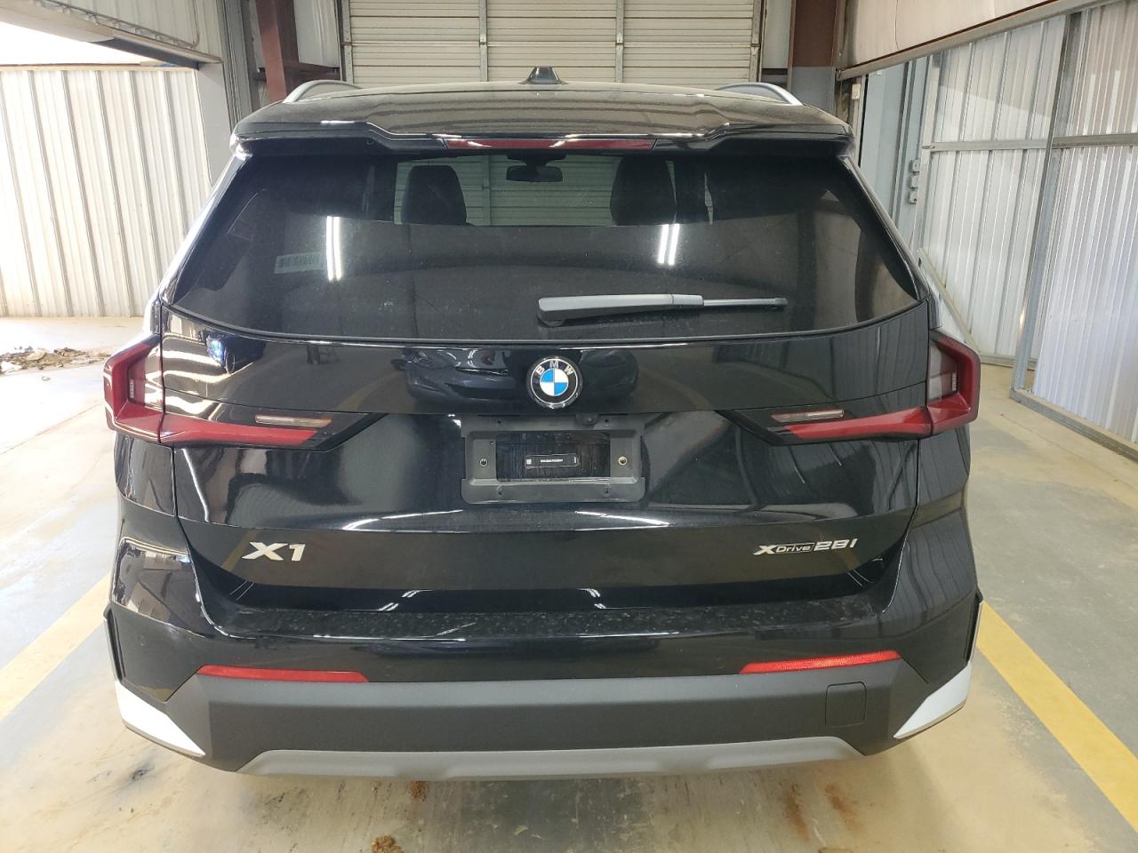 2023 BMW X1 - Image 6