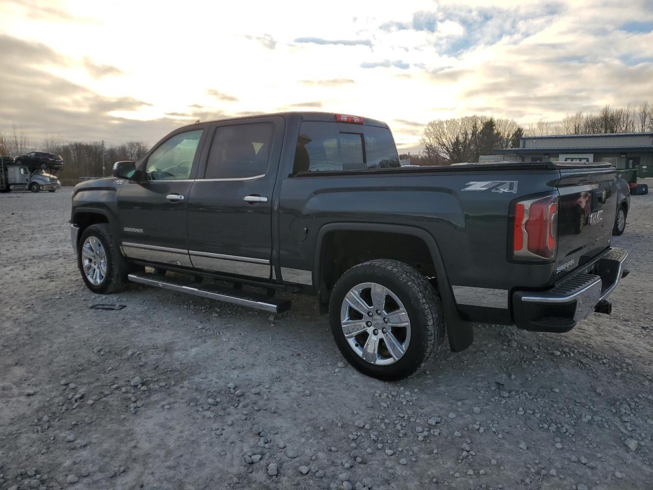 2017 GMC Sierra - Image 2