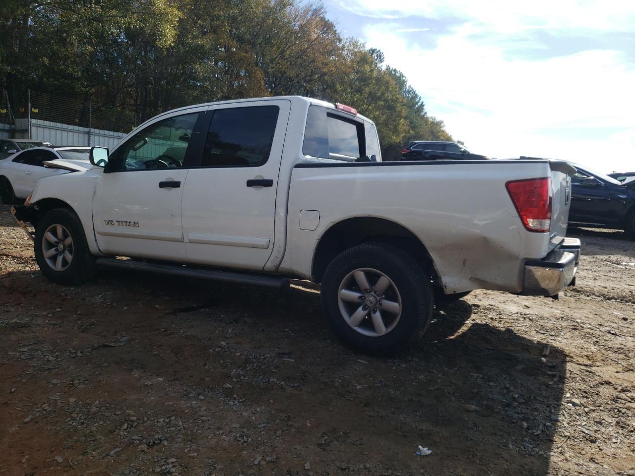 VIN 1N6AA0EK1DN307498 2013 NISSAN TITAN no.2