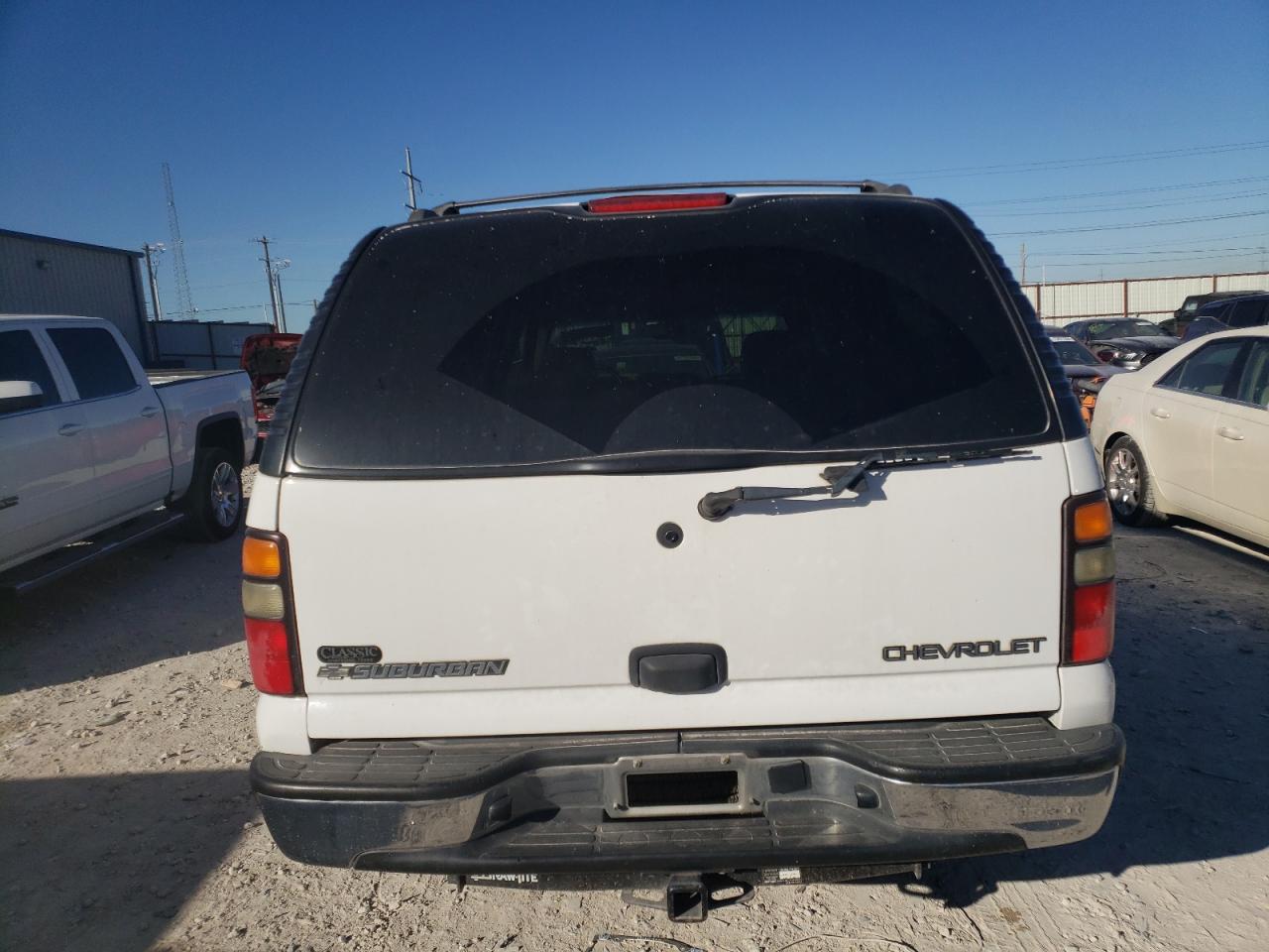 2004 Chevrolet Suburban C1500 VIN: 3GNEC16ZX4G208646 Lot: 81129934