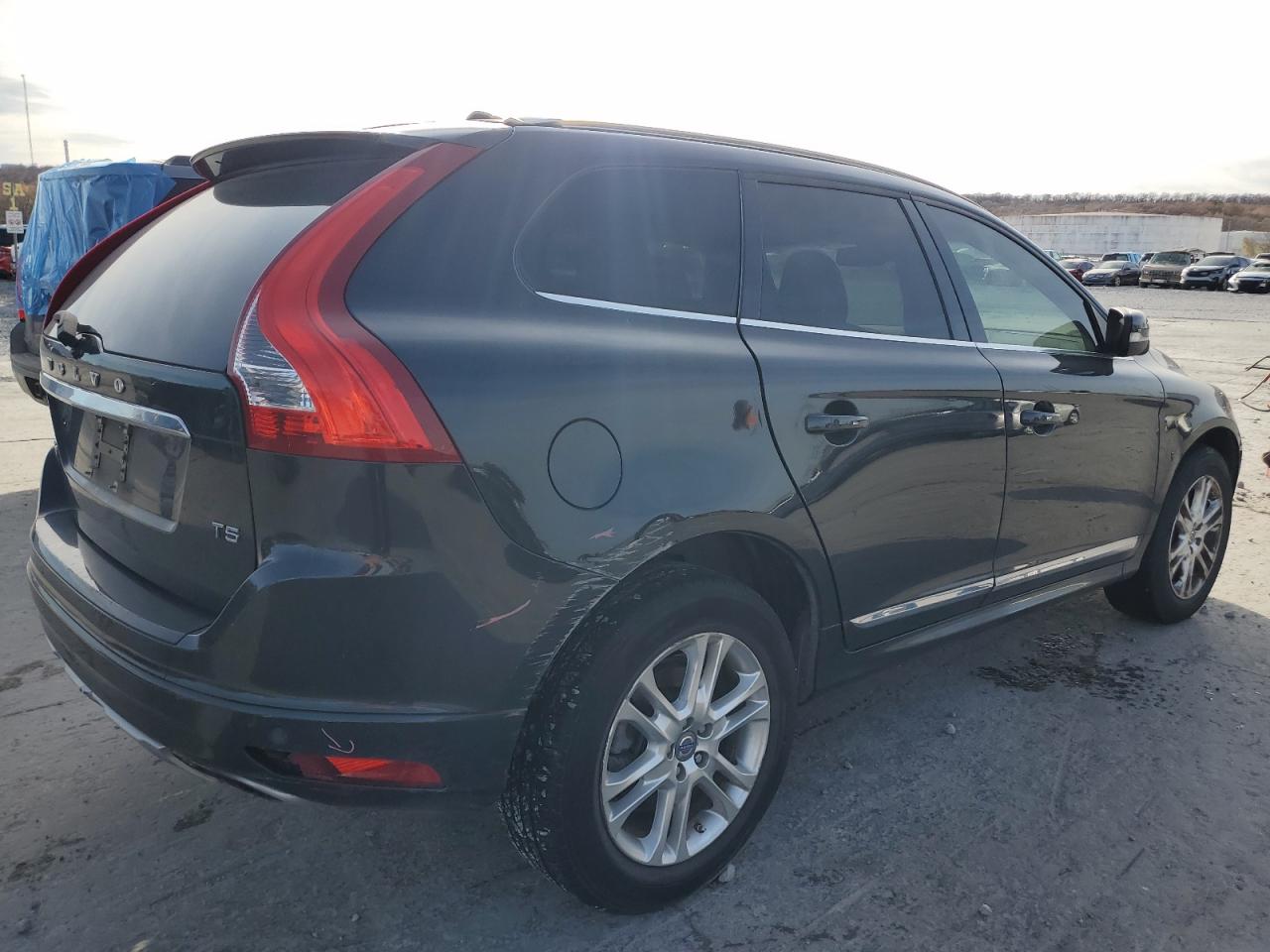 VIN YV440MDDXF2612710 2015 VOLVO XC60 no.3