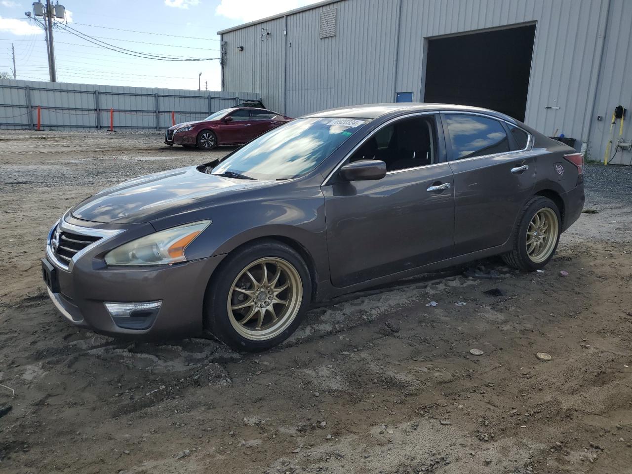 2014 Nissan Altima - Image 1
