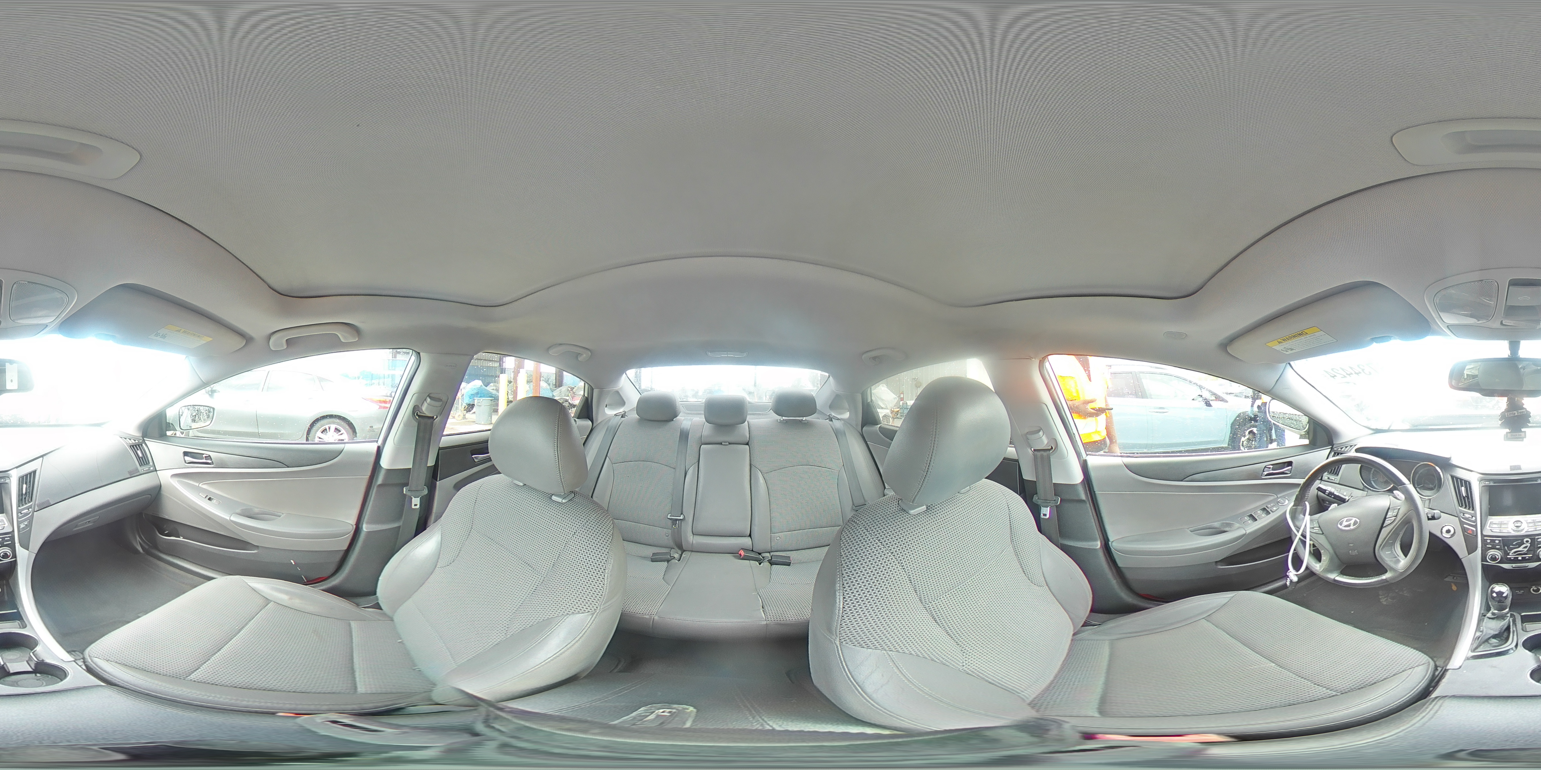 2012 Hyundai Sonata - Image 14