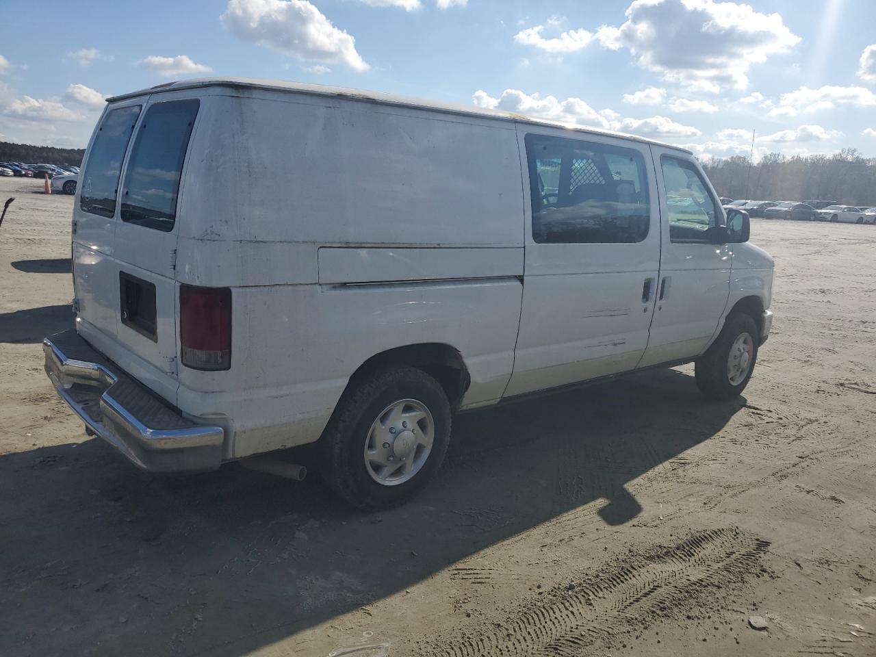 2008 Ford Econoline - Image 3