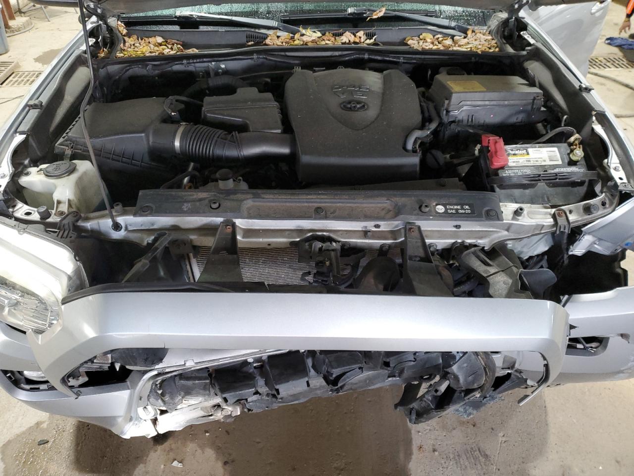 2017 Toyota Tacoma - Image 12