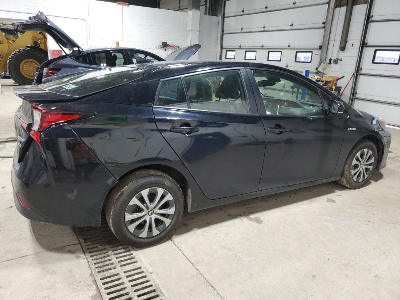 VIN JTDL9RFU7K3006851 2019 TOYOTA PRIUS no.3