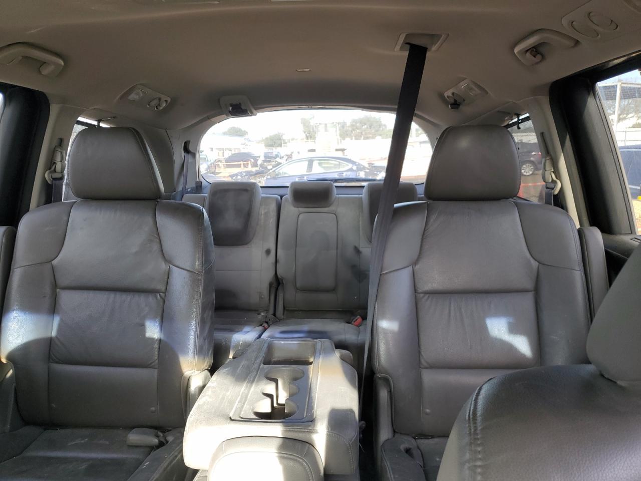 2012 Honda Odyssey - Image 10