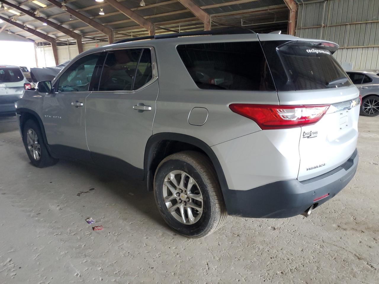 2020 Chevrolet Traverse - Image 2
