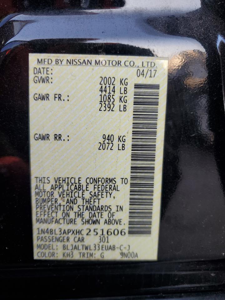 2017 Nissan Altima - Image 12