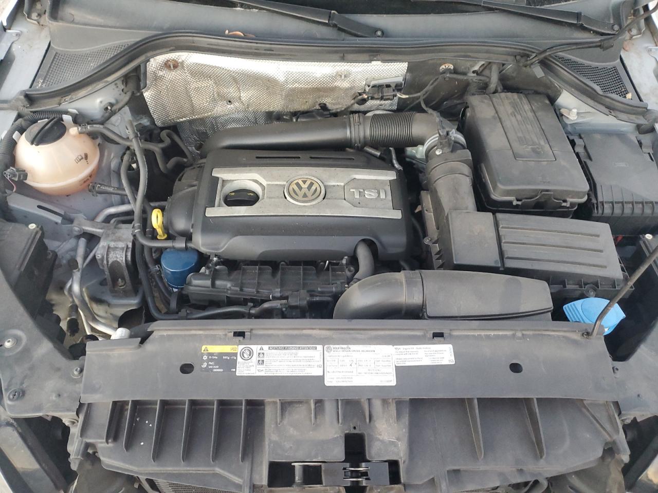 2016 Volkswagen Tiguan - Image 13