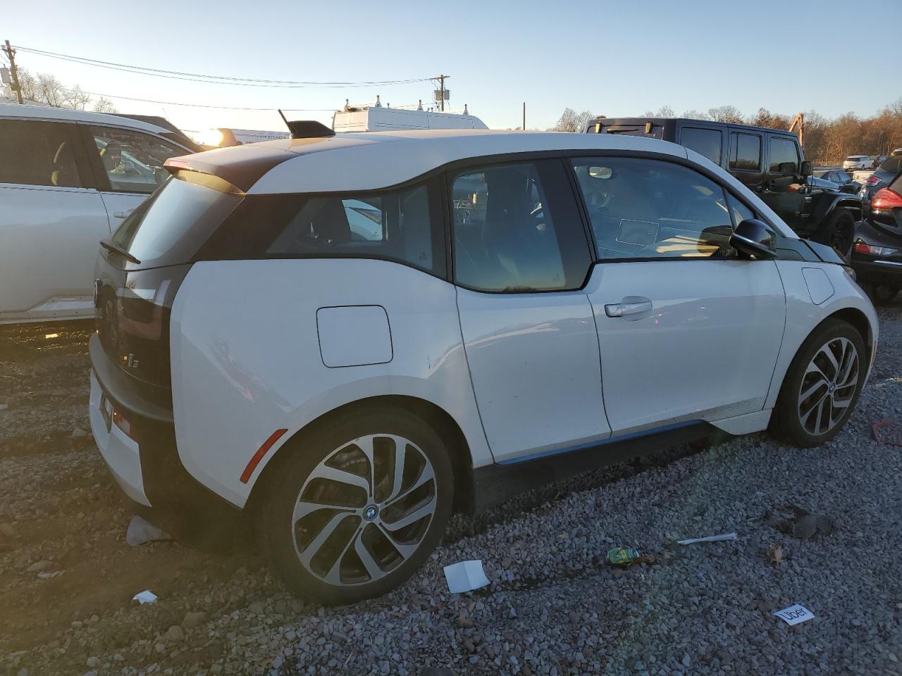 2016 BMW i3 - Image 3