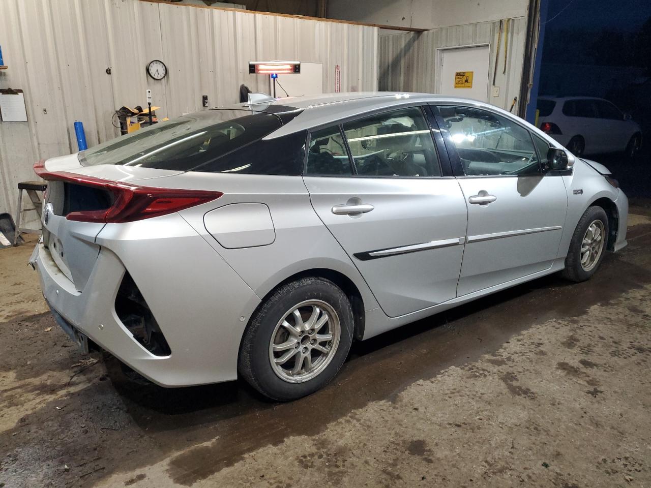 VIN JTDKARFPXH3018711 2017 TOYOTA PRIUS no.3