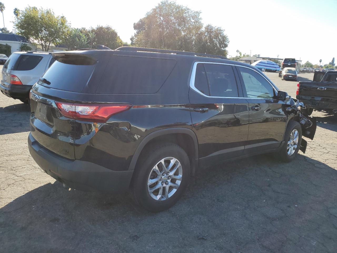 2019 Chevrolet Traverse - Image 3