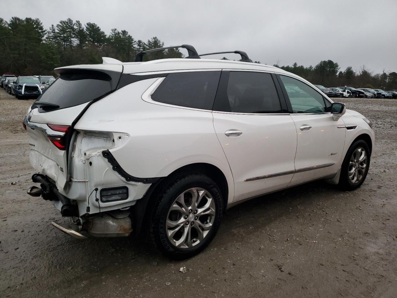 VIN 5GAEVCKW7JJ204561 2018 BUICK ENCLAVE no.3