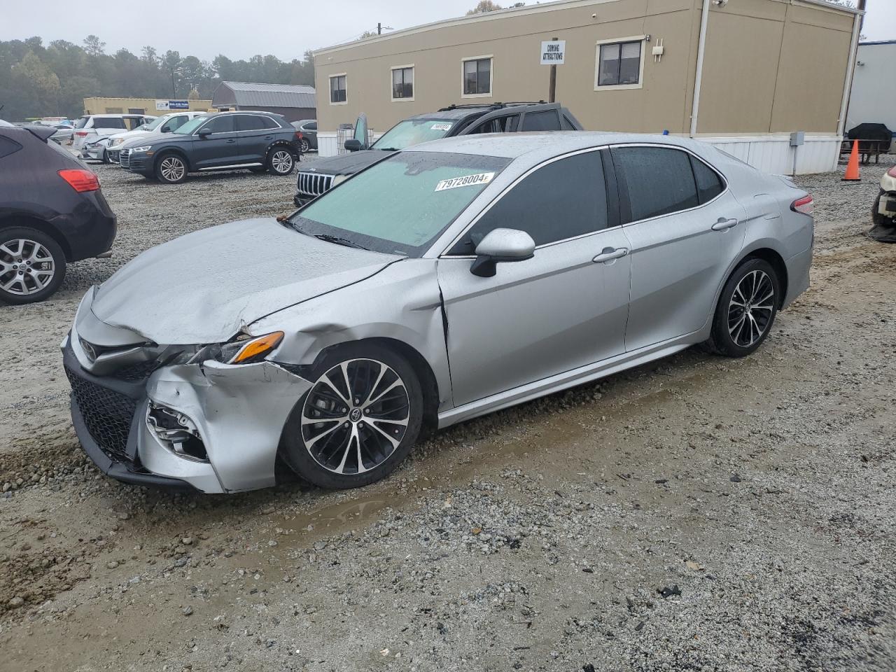 4T1B11HK1JU131011 2018 TOYOTA CAMRY - Image 1