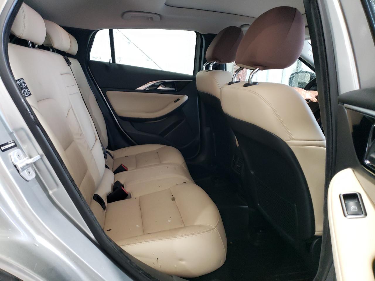 VIN SJKCH5CR6HA018874 2017 INFINITI QX30 no.10