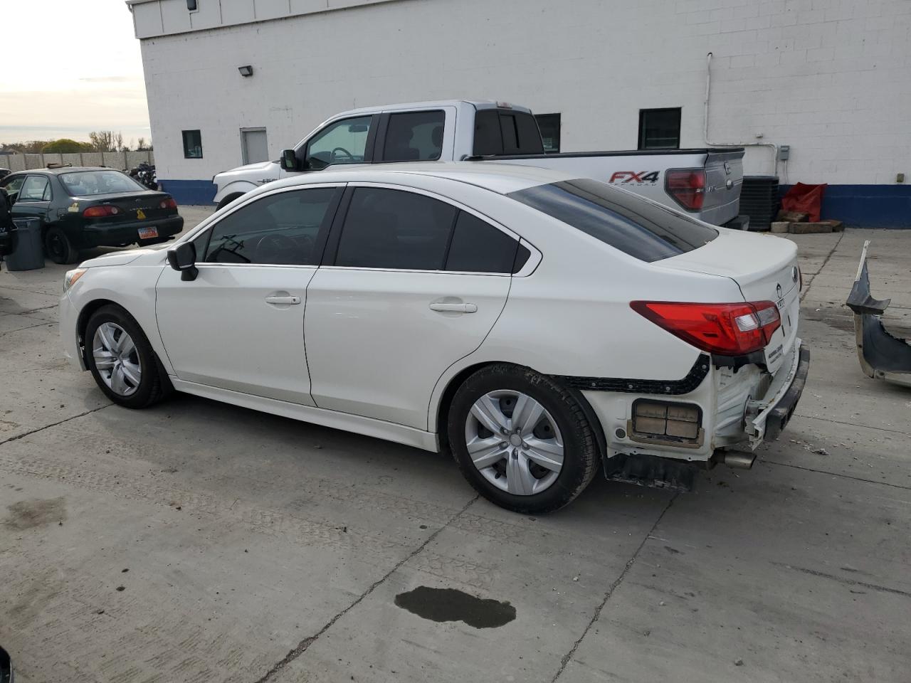 2015 Subaru Legacy - Image 2