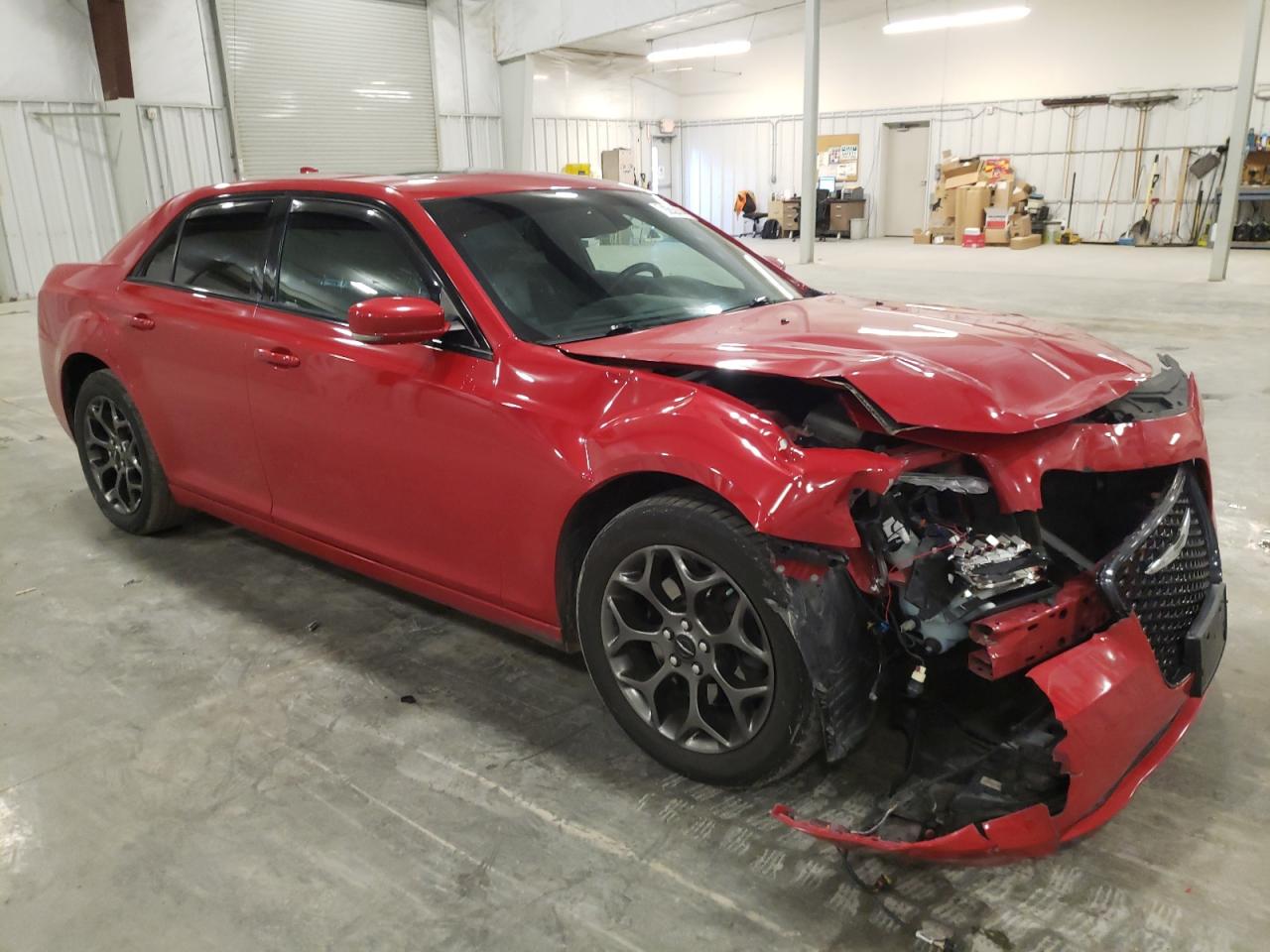 VIN 2C3CCAGG2FH923120 2015 CHRYSLER 300 no.4