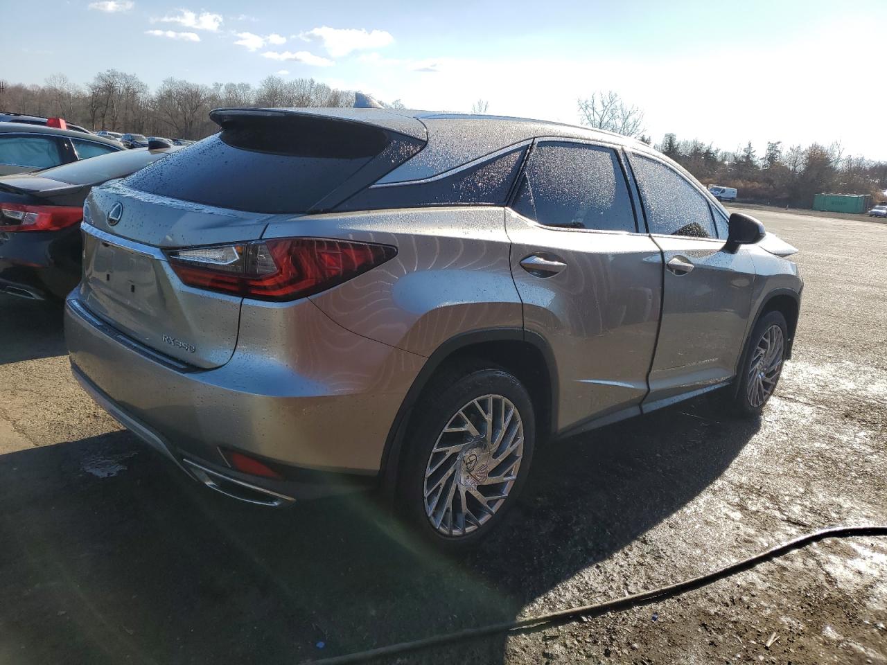 VIN 2T2HZMDA6NC323304 2022 LEXUS RX350 no.3