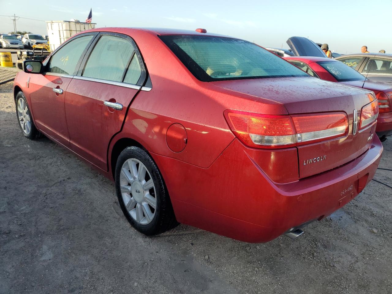 2010 Lincoln MKZ - Image 2