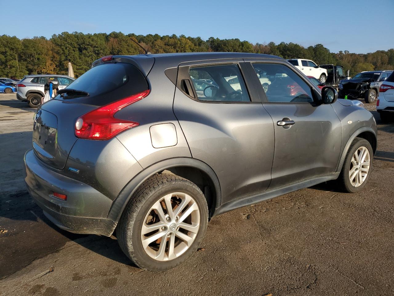 2013 Nissan Juke - Image 3