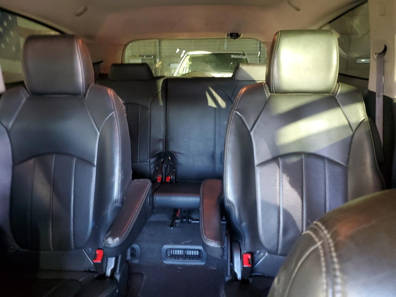 2015 Buick Enclave - Image 10