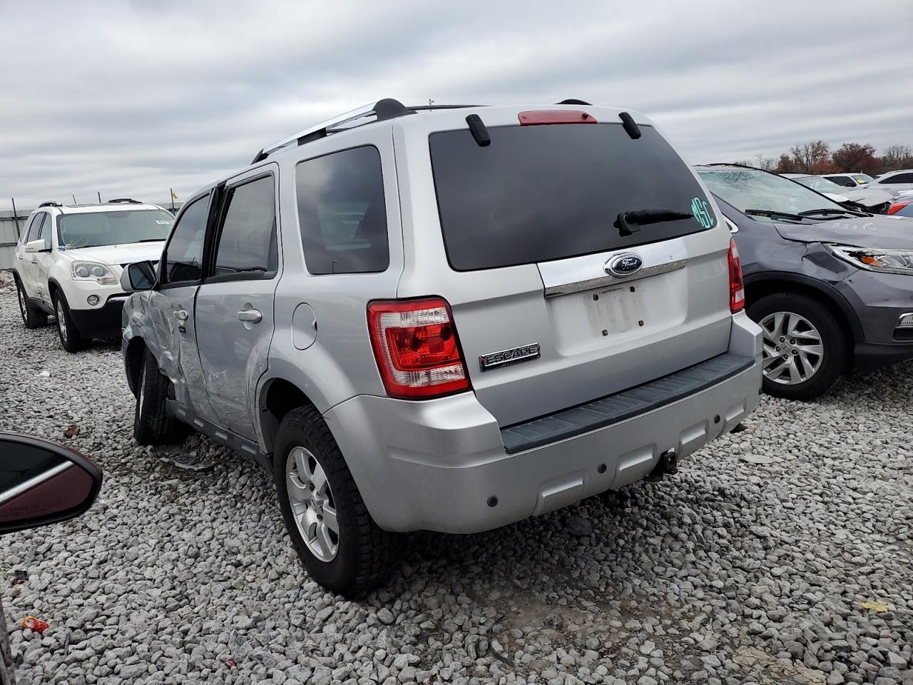 2009 Ford Escape - Image 2
