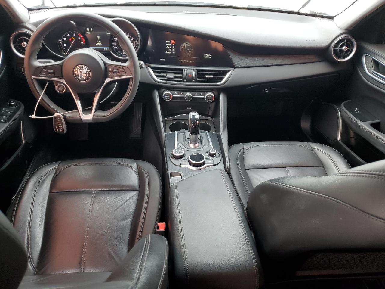 VIN ZARFAEBN3J7594479 2018 ALFA ROMEO GIULIA no.8