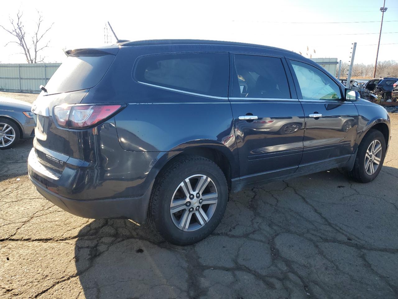 VIN 1GNKVGKD6GJ239504 2016 CHEVROLET TRAVERSE no.3