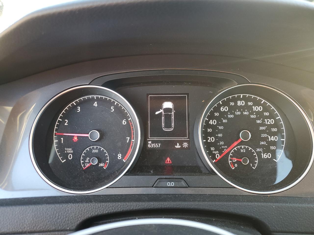 2017 Volkswagen Golf - Image 9