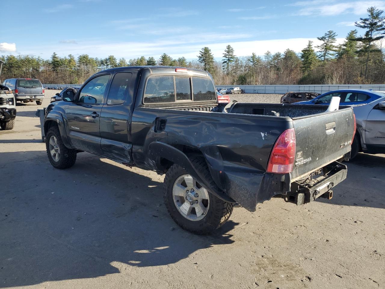 2008 Toyota Tacoma - Image 2