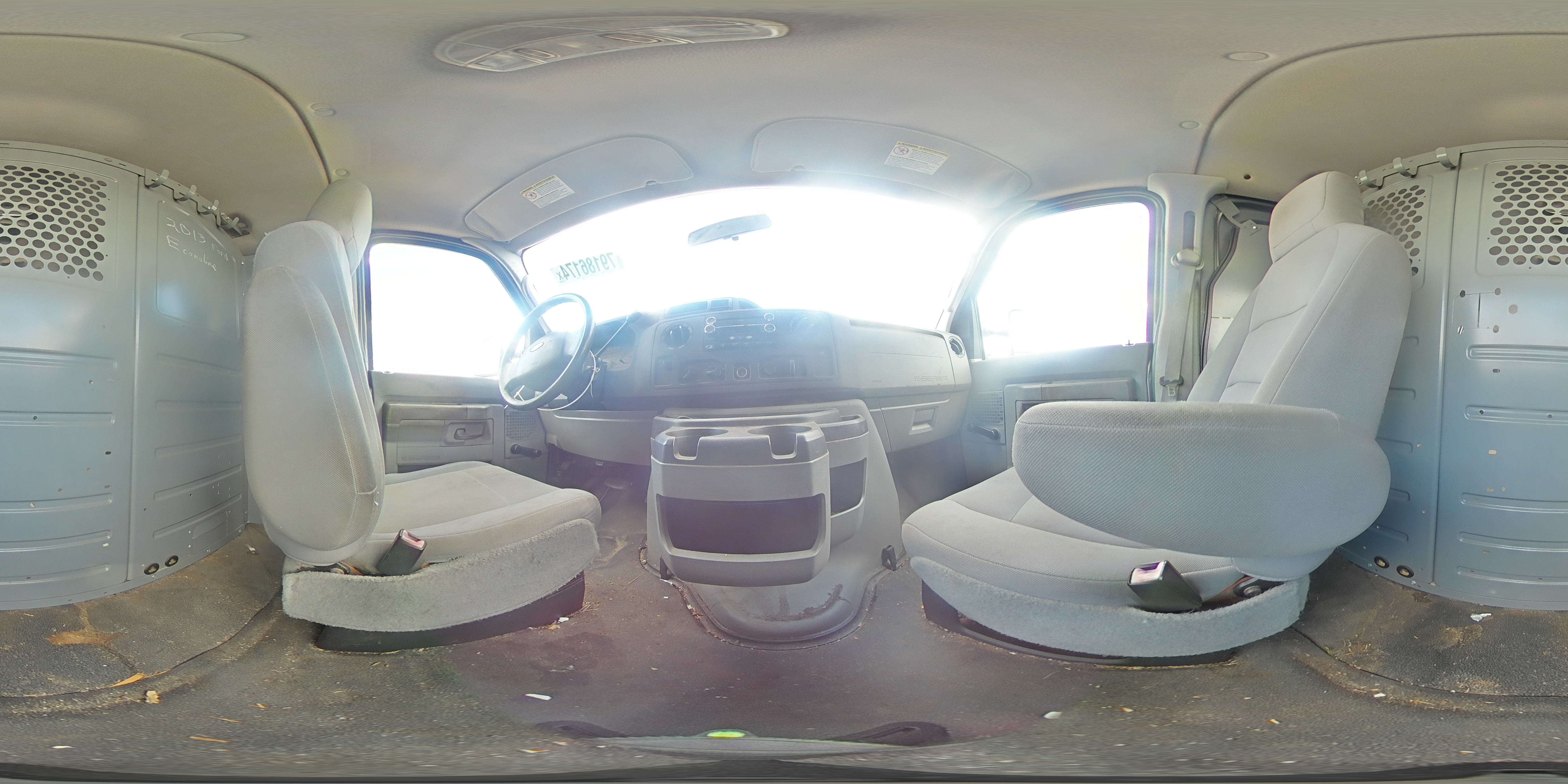 2009 Ford Econoline - Image 13