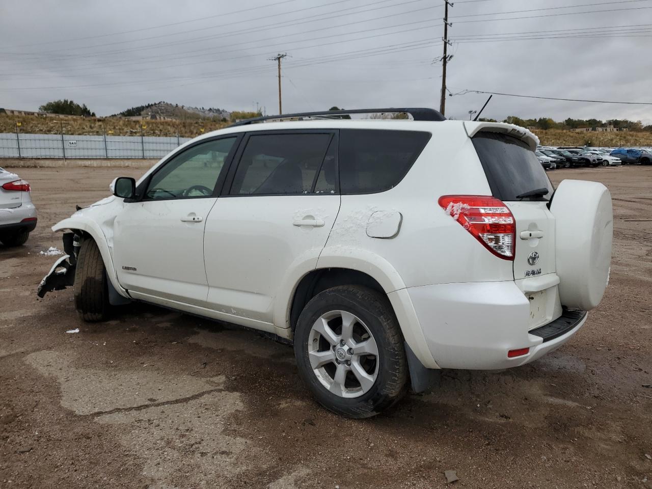 2011 Toyota RAV 4 - Image 2