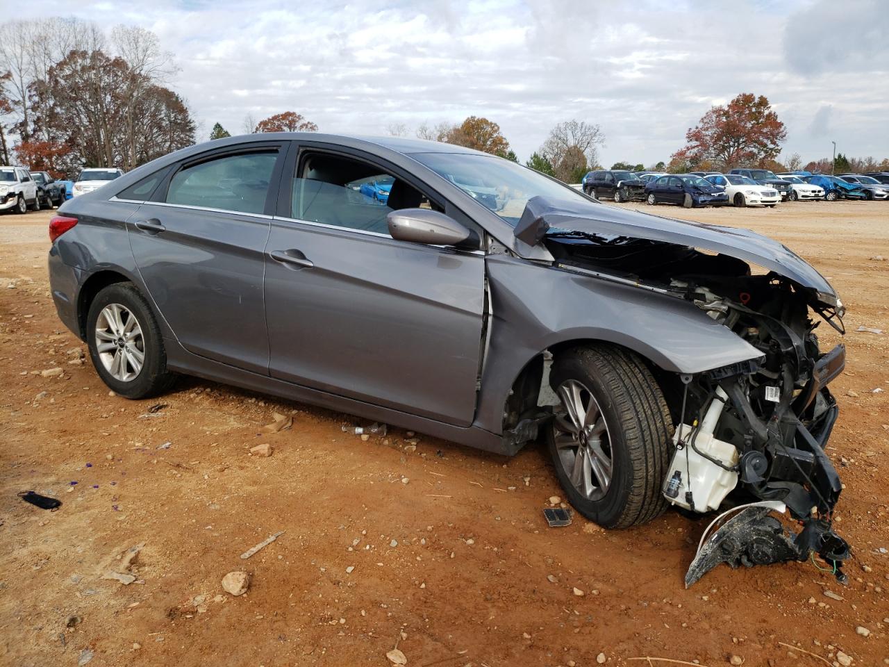 2011 Hyundai Sonata - Image 4