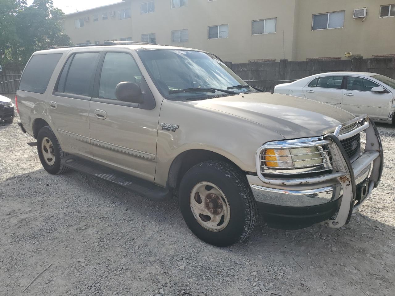 2002 Ford Expedition Xlt VIN: 1FMRU15W32LA87260 Lot: 78977264