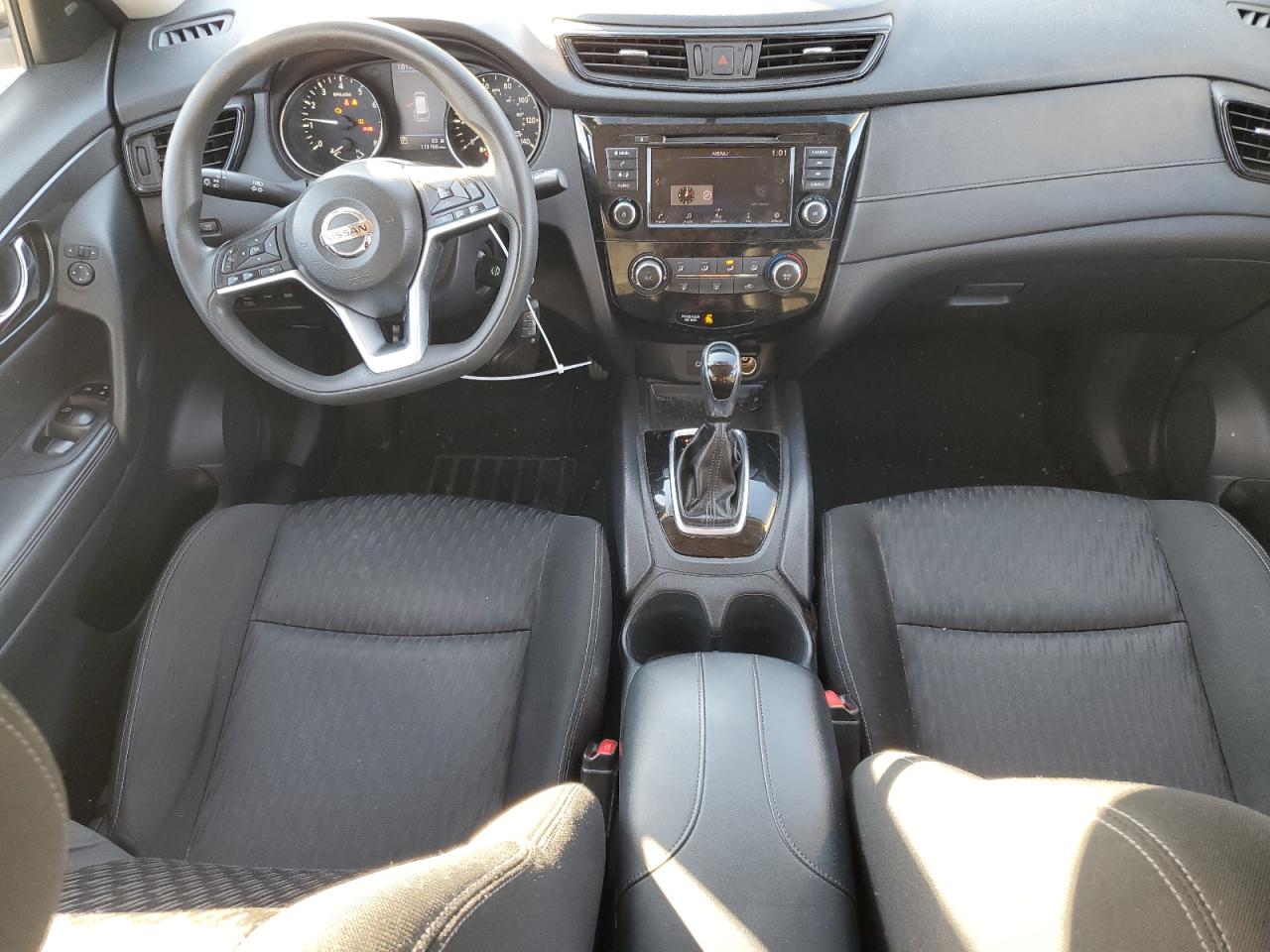 2018 Nissan Rogue - Image 8