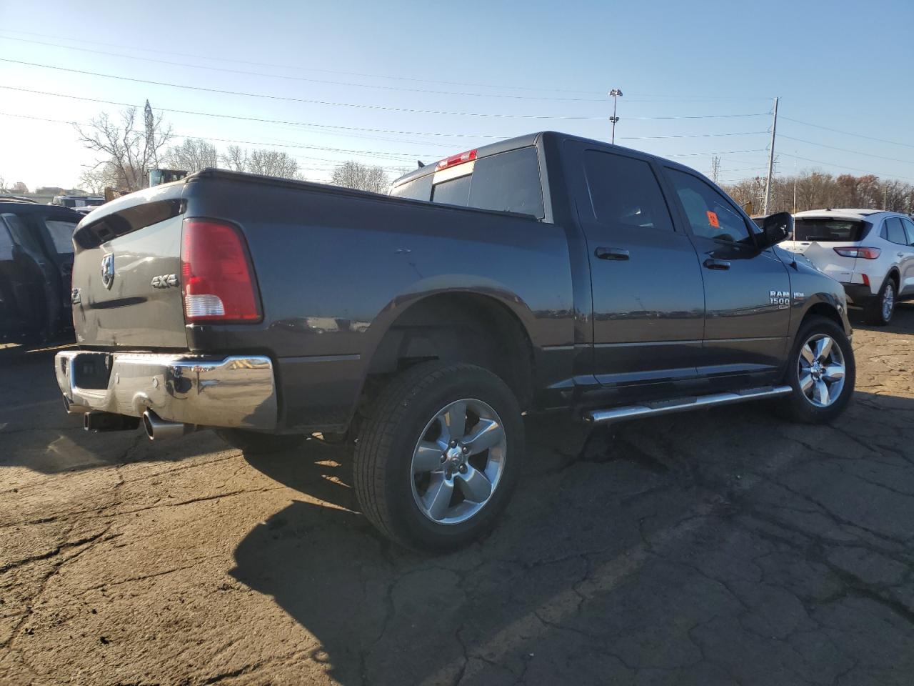 2019 RAM 1500 - Image 3