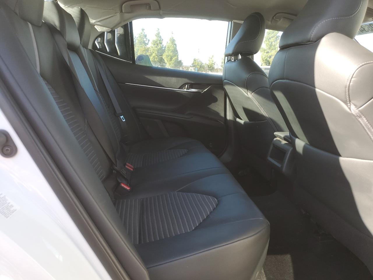 2019 Toyota Camry - Image 10