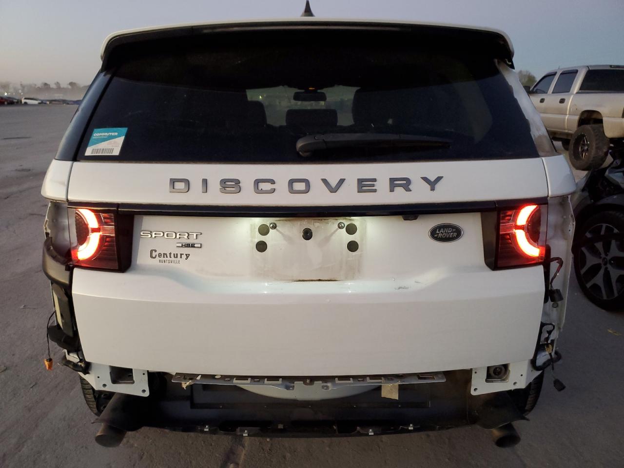 2017 Land Rover Discovery - Image 6