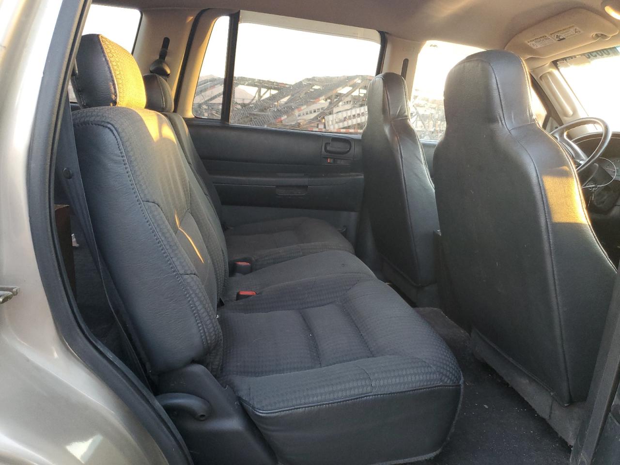2003 Dodge Durango - Image 11