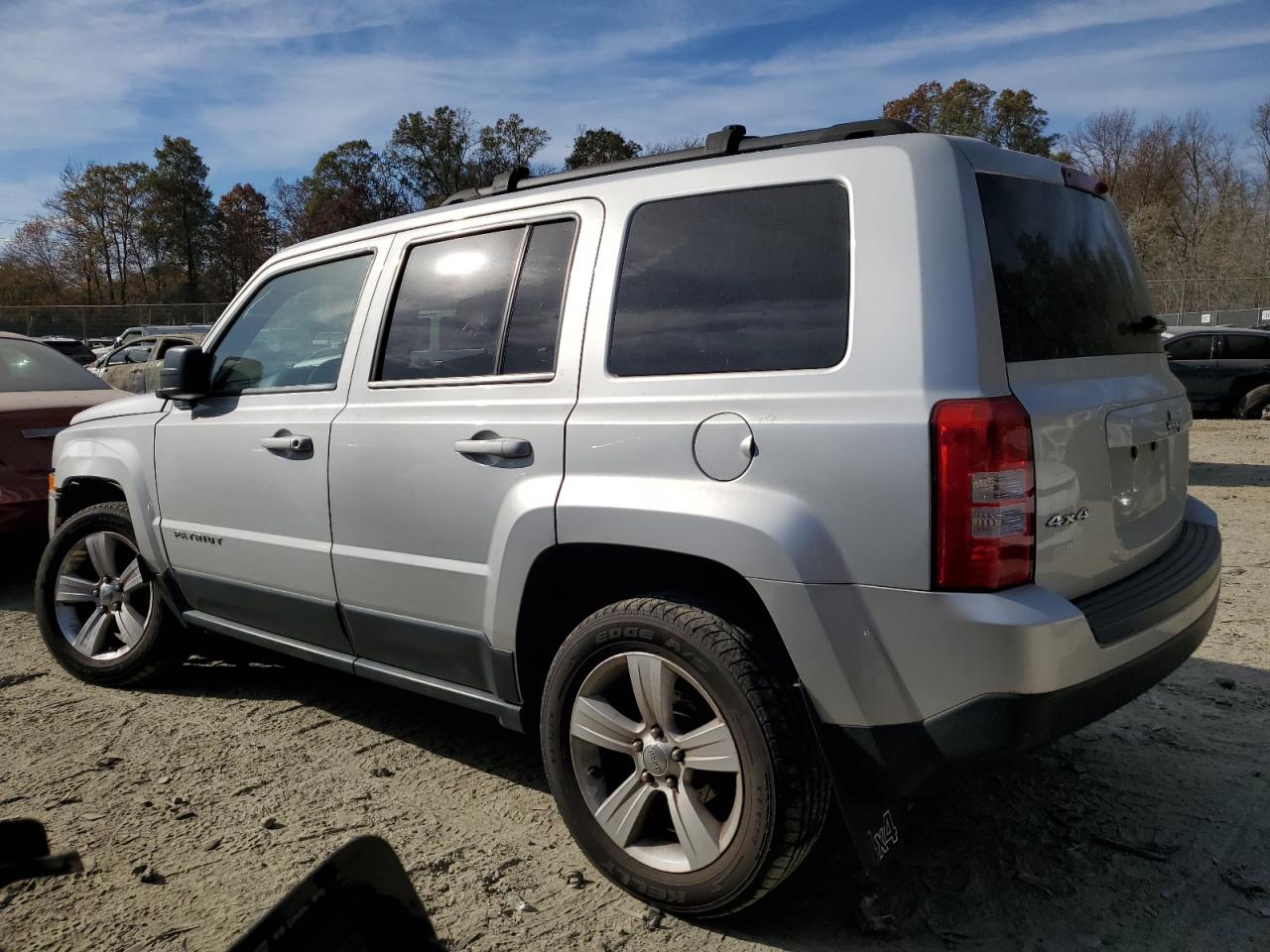 2011 Jeep Liberty (Patriot) - Image 2