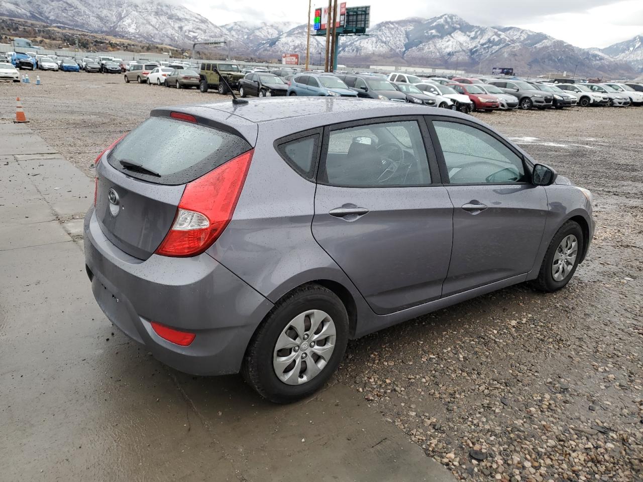 2016 Hyundai Accent - Image 3
