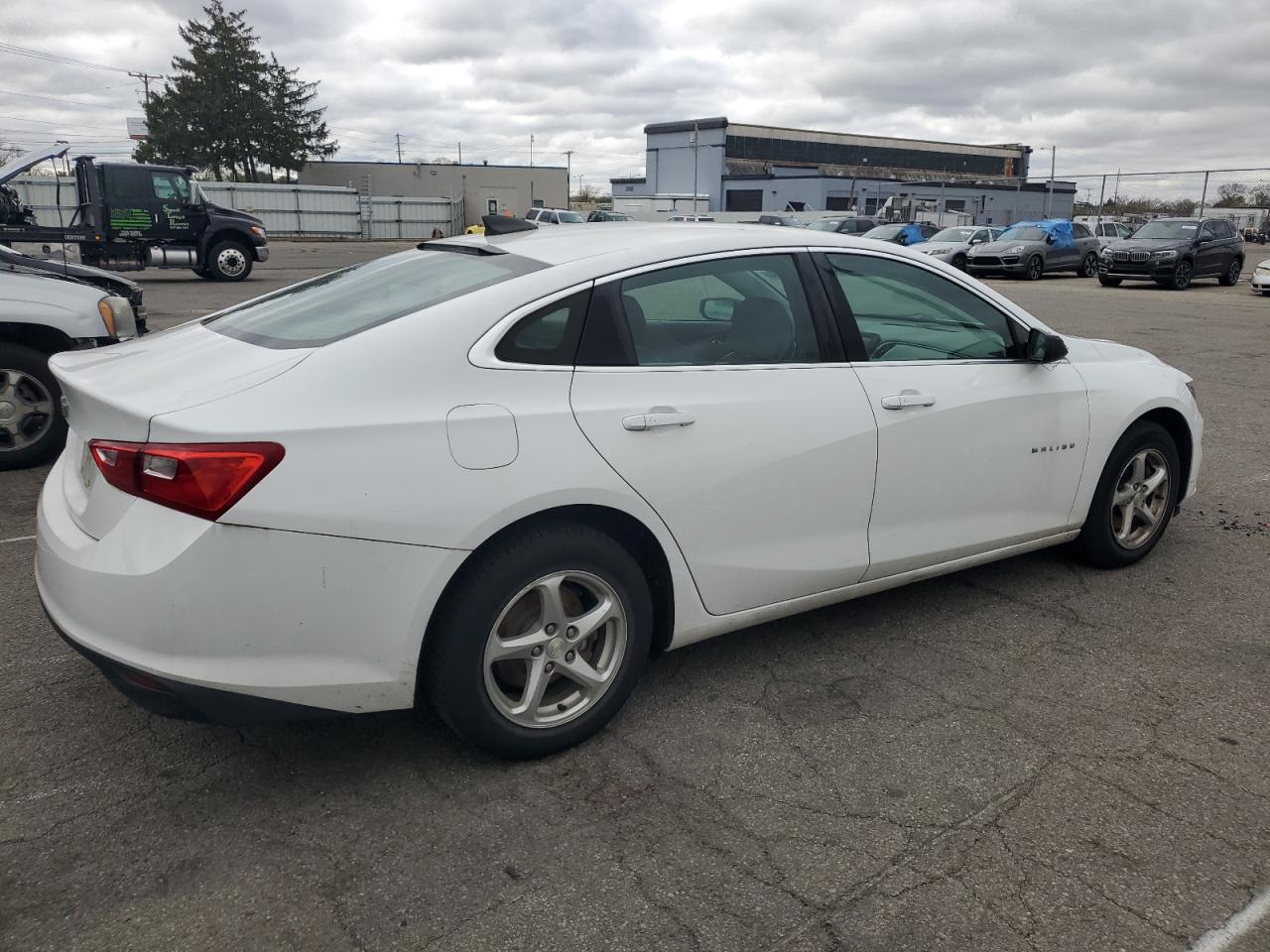 2017 Chevrolet Malibu - Image 3