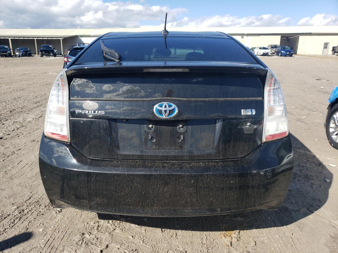 2011 Toyota Prius - Image 6