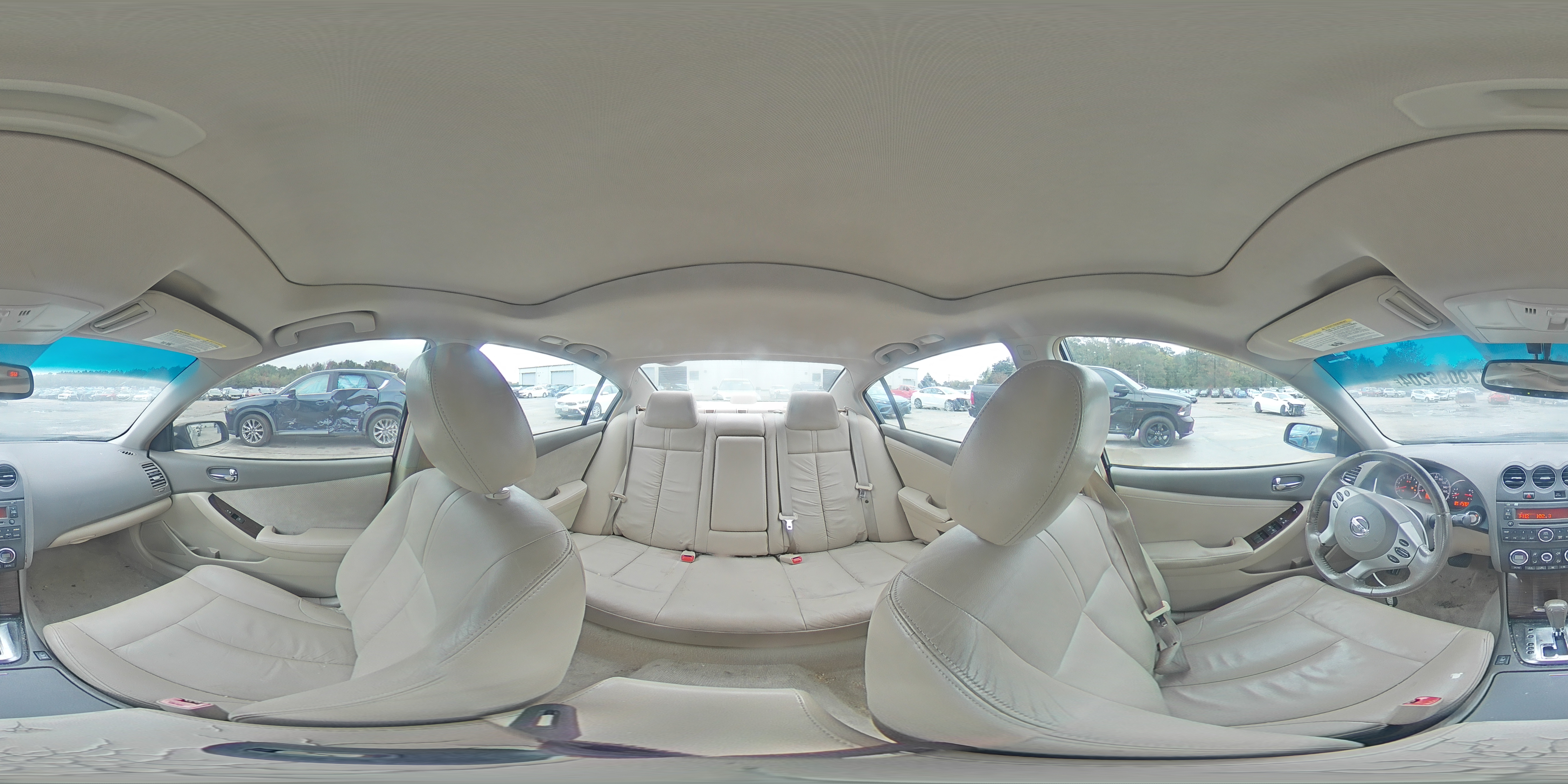2011 Nissan Altima - Image 13