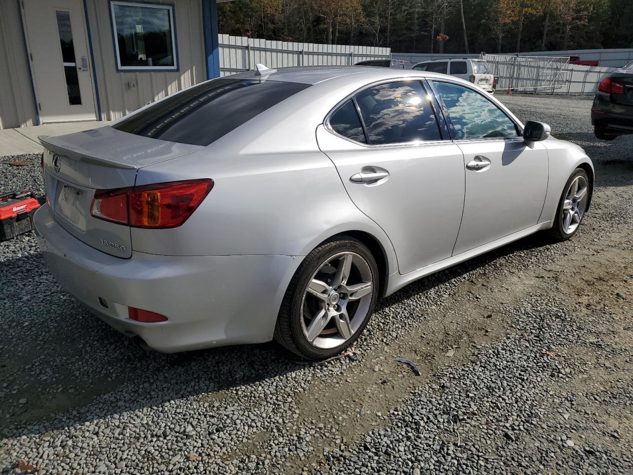 2010 Lexus IS - Image 3