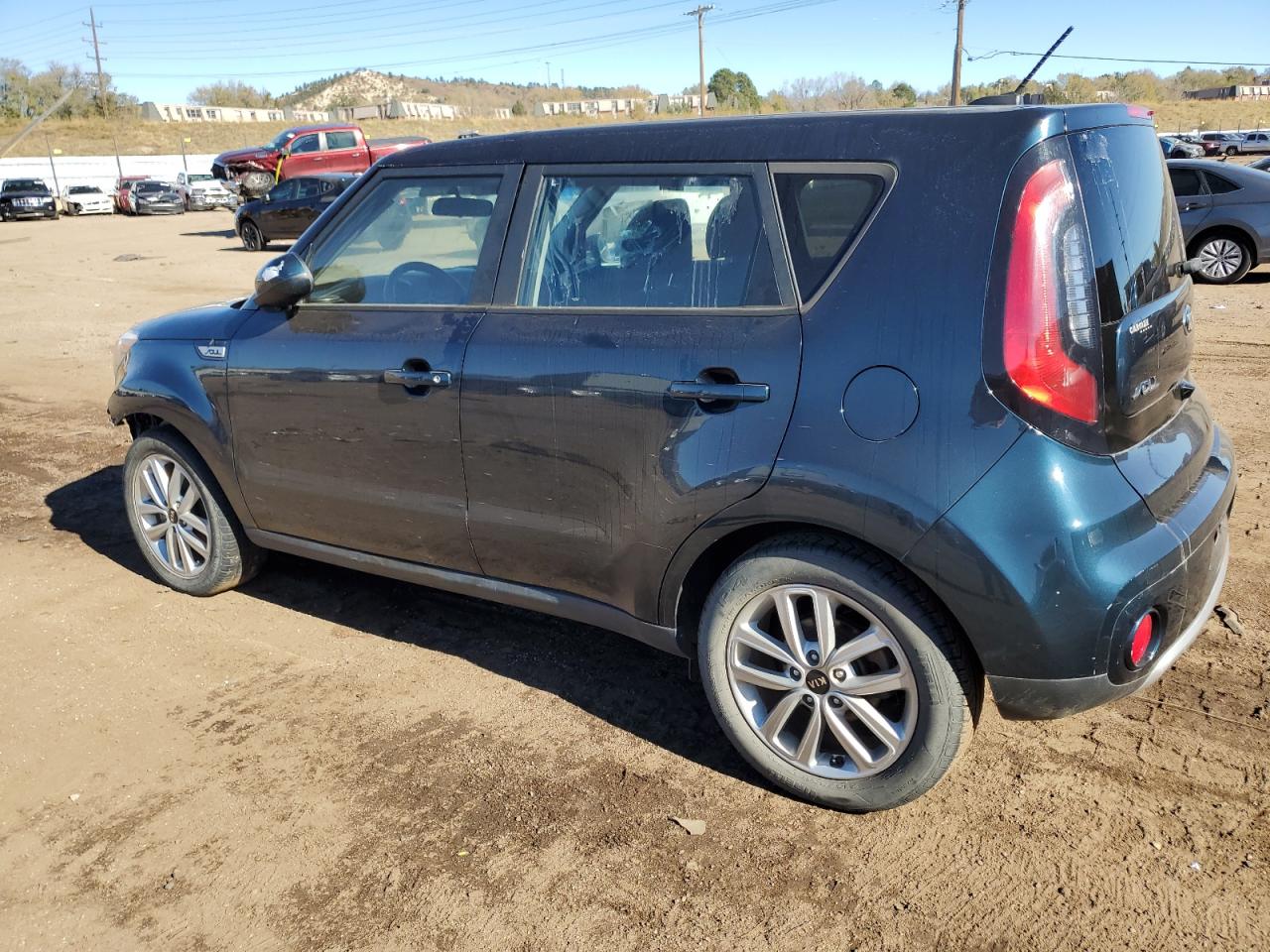 VIN KNDJP3A51J7580671 2018 KIA SOUL no.2